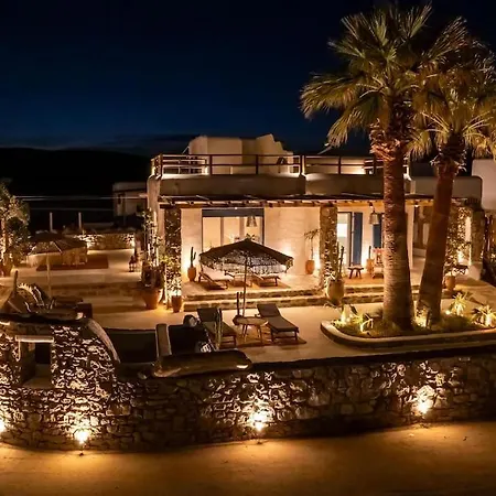 Palm Luxury Maisonette With Private Outdoor Jaccuzi Ftelia (Mykonos)