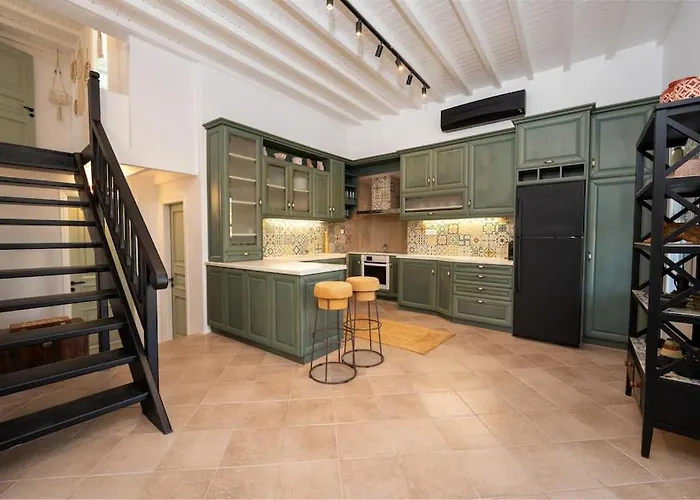 Palm Luxury Maisonette With Private Outdoor Jaccuzi * Ftelia (Mykonos)